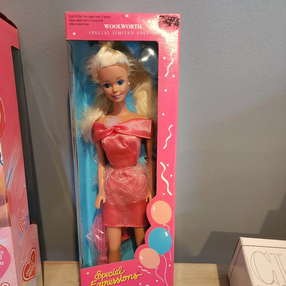 Vintage 1992 Special Expressions Barbie NIB